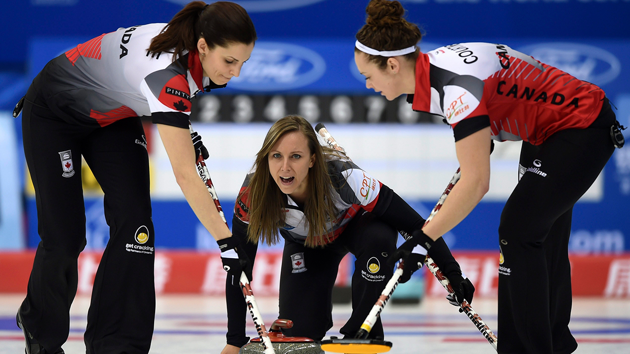 Canada hangs on to beat South Korea at women's curling worlds - Sportsnet.ca