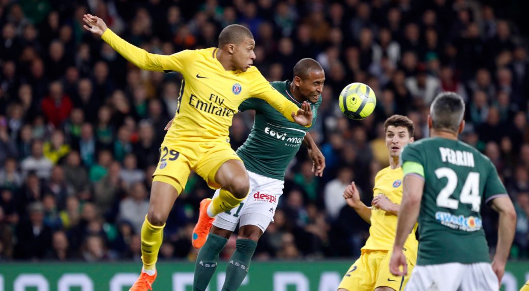Man Paris Saint Germain Salvages Draw At Saint Etienne Man Paris Saint Germain Salvages Draw At Saint Etienne