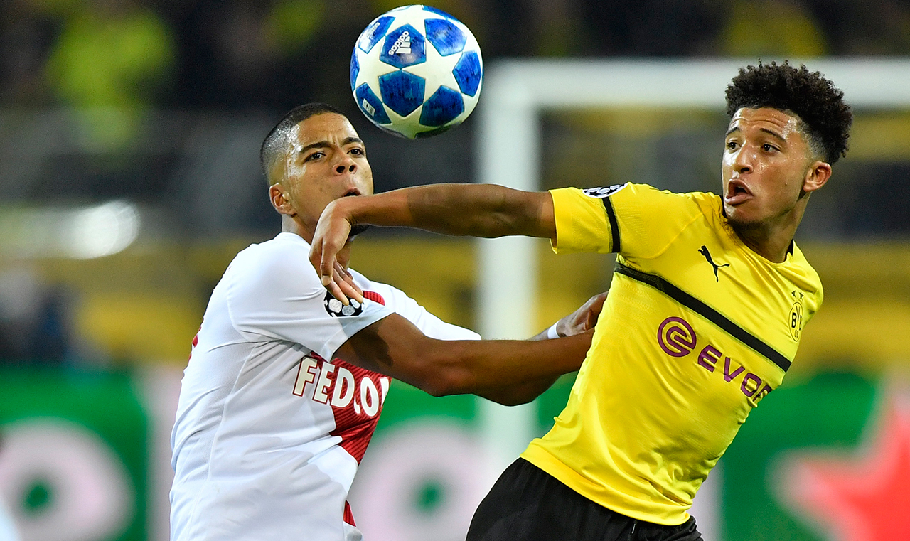 England calls up teenage midfielders Sancho, Mount