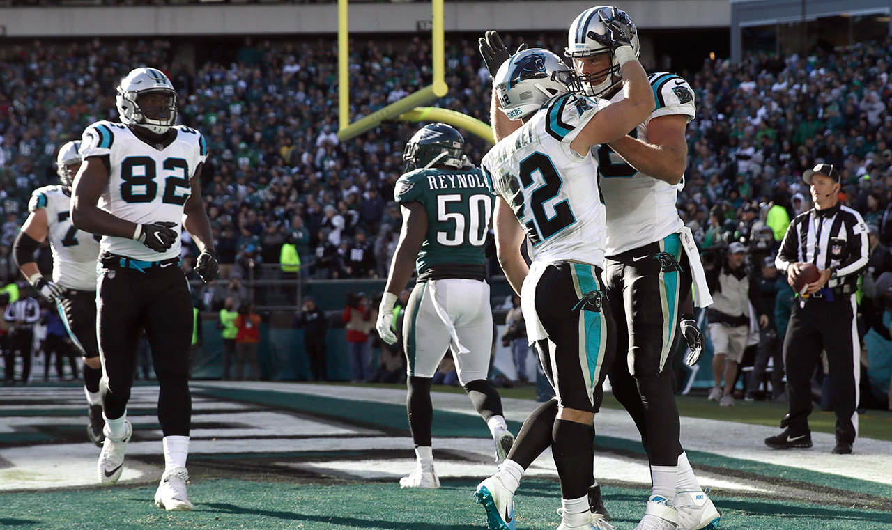 panthers-greg-olsen-celebrates-TD-vs-eagles